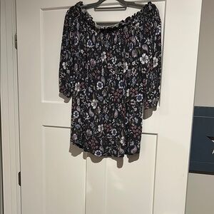 Lane Bryant White and Gray Ruffled 3/4 Sleeve Tunic